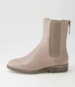 Martela Smoke Leather Chelsea Boots