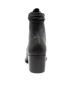 Matza Black-Black Heel