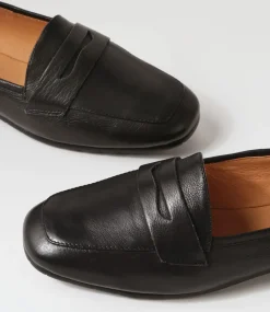 Melinato Black Leather Loafers