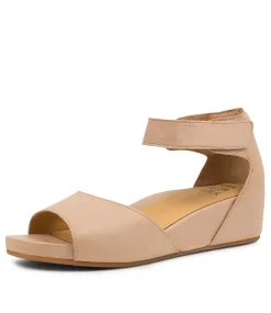 Merri W Lt Cafe Leather