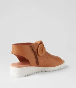 Moneka Dark Tan White Leather Sandals