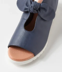 Moneka Navy White Leather Sandals