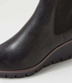 Niddle Black Leather Ankle Boots