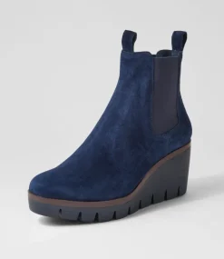 Niddle Navy Suede Ankle Boots
