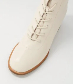 Nocal Creamy Leather Lace Up Boots