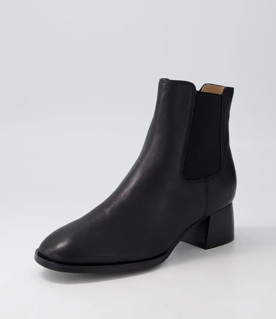 Noyce Black Leather Chelsea Boots