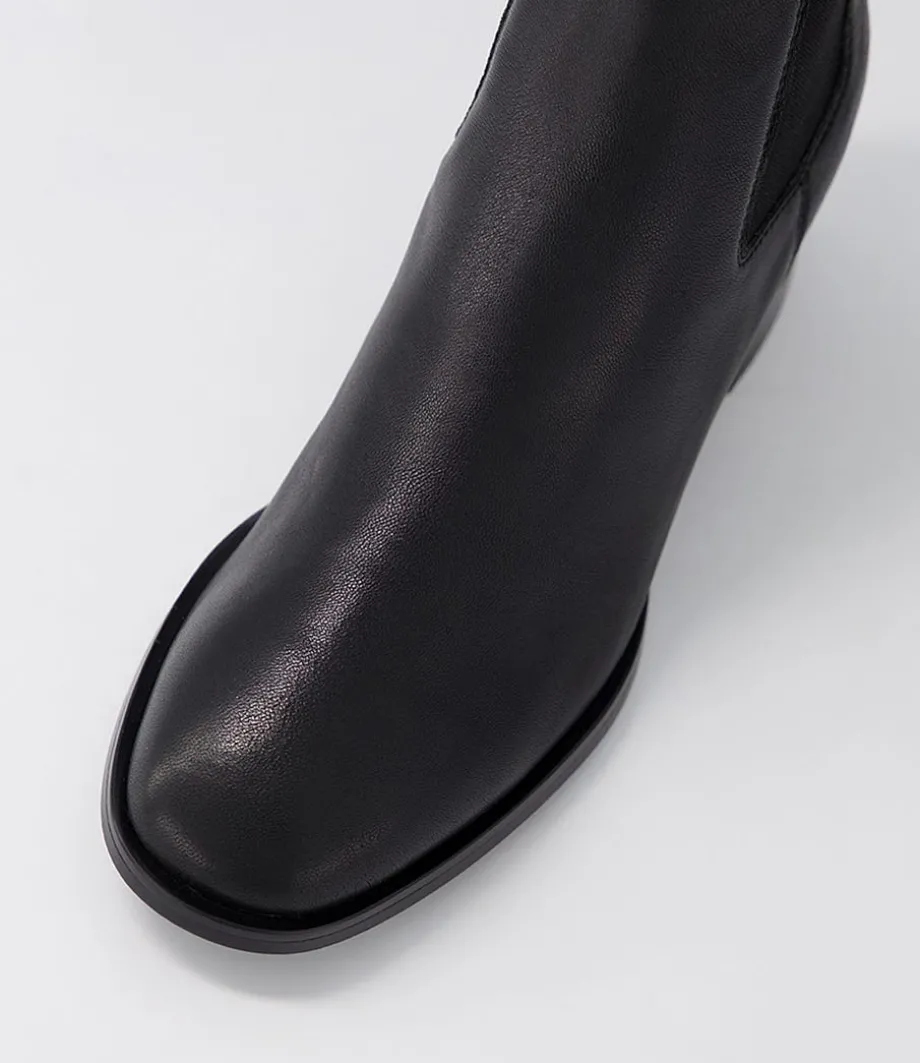 Noyce Black Leather Chelsea Boots