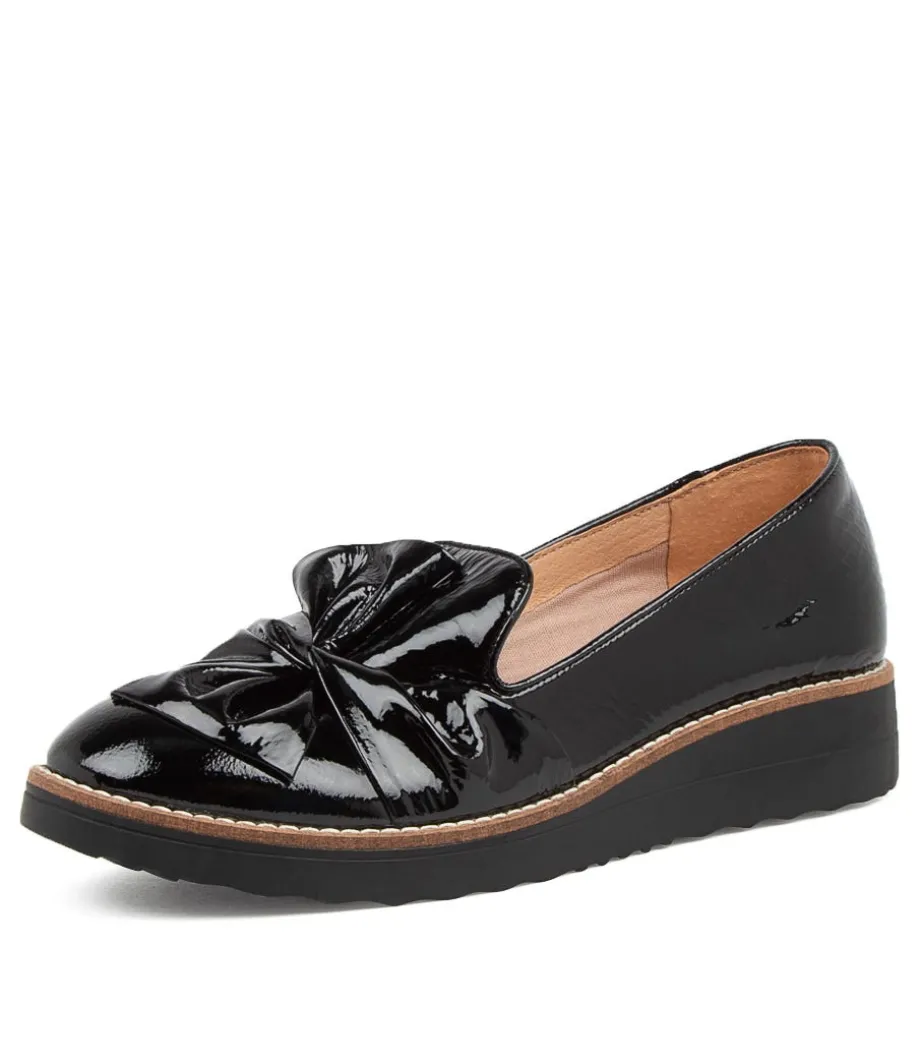 Oclem Black Patent Leather Shoes Black Sole