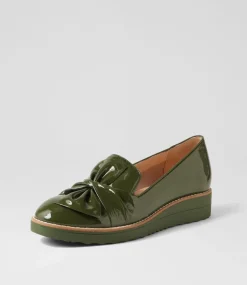 Oclem Khaki Patent Leather Loafers