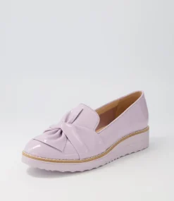 Oclem Lilac Patent Leather Loafers