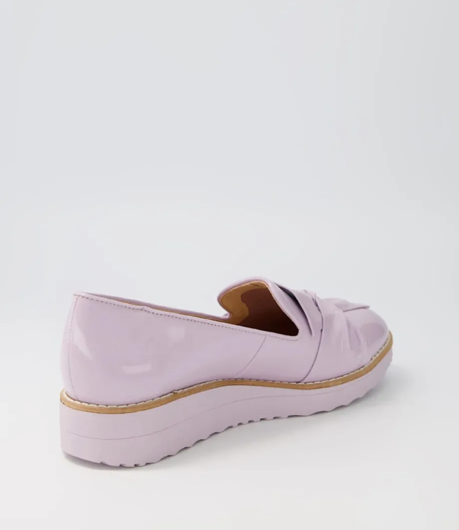 Oclem Lilac Patent Leather Loafers