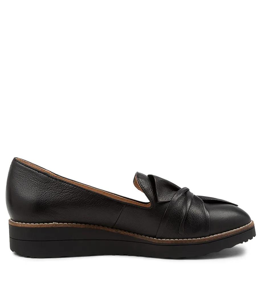 Oclem Lrg Black Leather