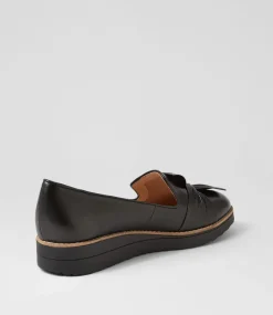 Oclem Lrg Black Patent Leather Loafers