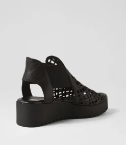 Odate Black Leather Sandals