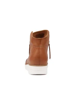 Ohmy Dk Tan Leather