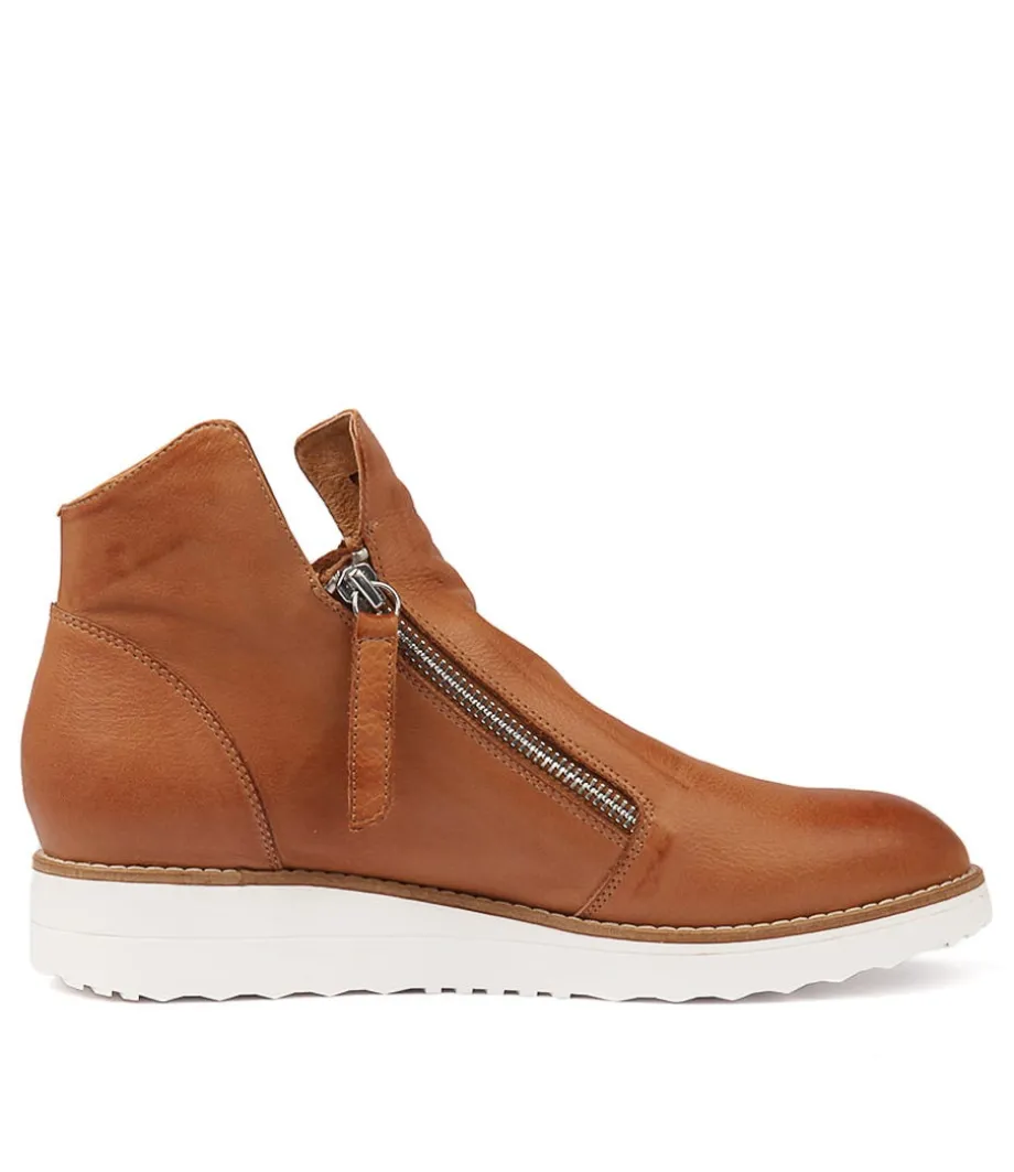 Ohmy Dk Tan Leather