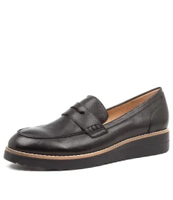 Oley Black-Black Sole Lea