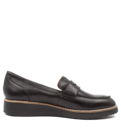 Oley Black-Black Sole Lea