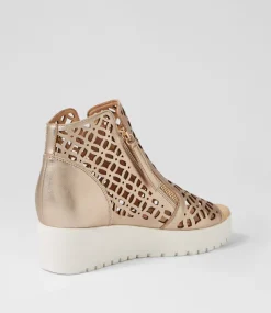 Olizzi Champagne White Leather Sandals