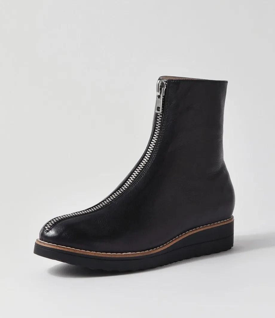 Oseda Black Leather Ankle Boots