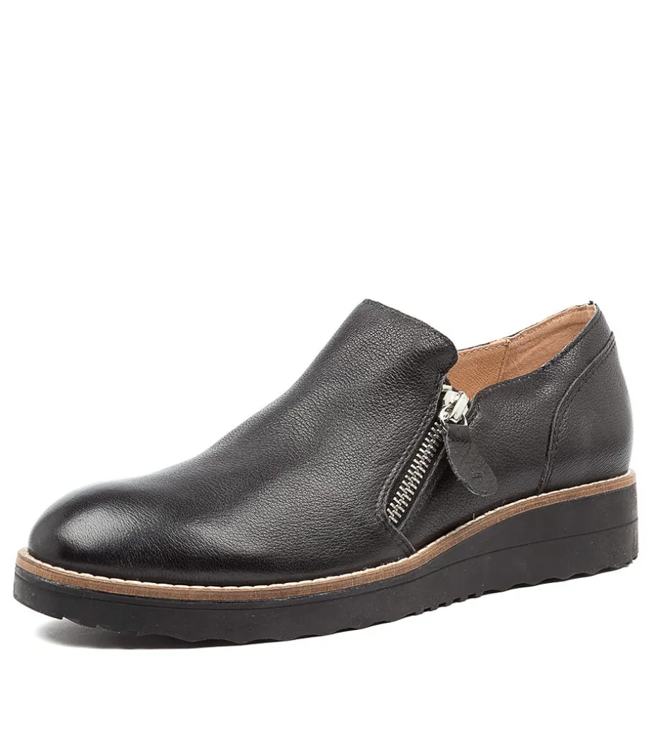 Otilia Black Leather