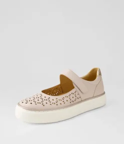 Pannah Xf Dusty Pink Rose Gold Leather Mary Janes