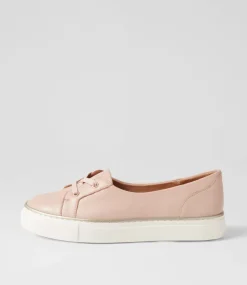 Patrese Xf Nude Leather Flat Shoes