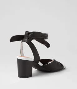 Pavoom White Black Leather Sandals