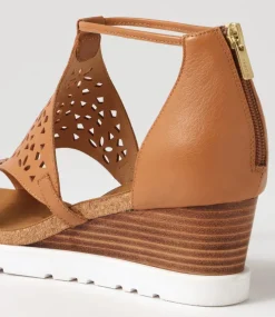 Pellie W Tan Leather Sandals