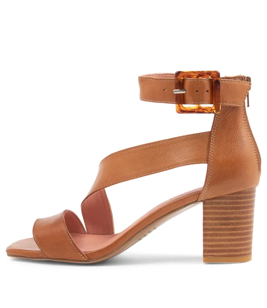Pera Tan Leather Sandals