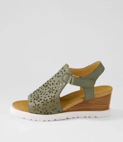 Perynn W Olive Leather Sandals