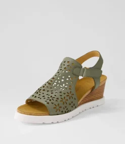Perynn W Olive Leather Sandals