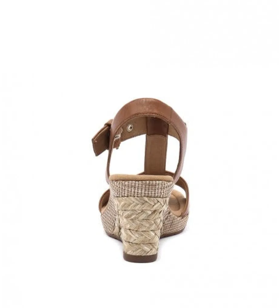 Pia Peanut Leather