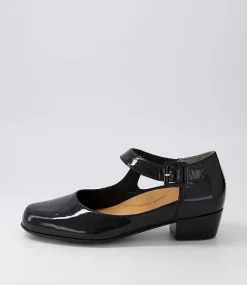 Qango Xw Black Patent Leather Flat Shoes