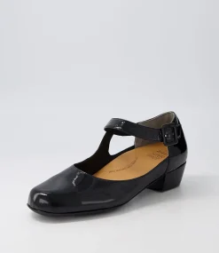 Qango Xw Black Patent Leather Flat Shoes