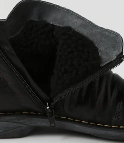 Rarar Black Leather Ankle Boots