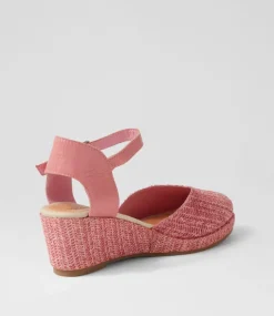 Rastan Pink Synthetic Raffia Leather Wedges