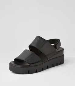 Rillow Black Leather Sandals
