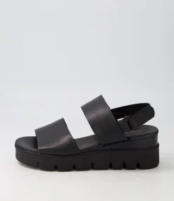 Runar Black Leather Sandals