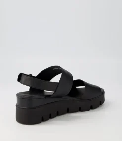 Runar Black Leather Sandals
