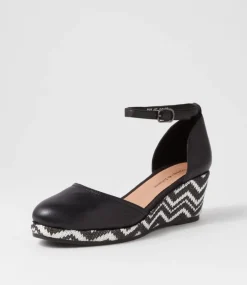 Rylaf Black Aztec Leather Clogs