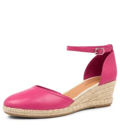 Rylen Fuchsia Leather