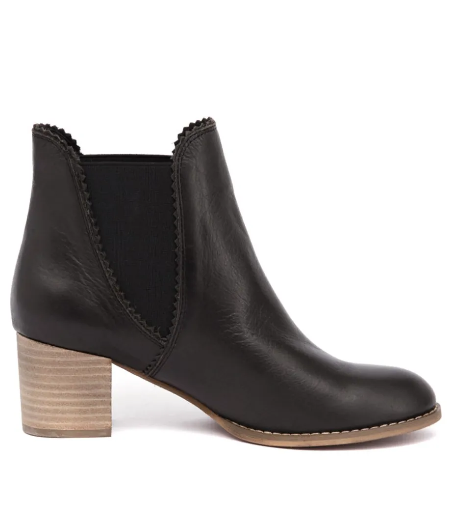 Sadore Black Leather