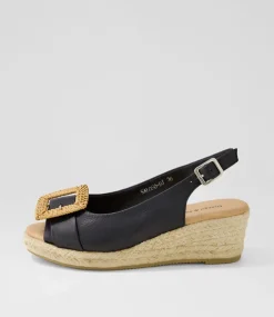 Saloso Black Natural Leather Buckle Sandals