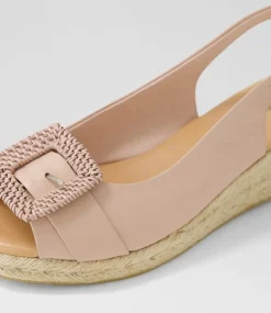 Saloso Rose Leather Buckle Sandals