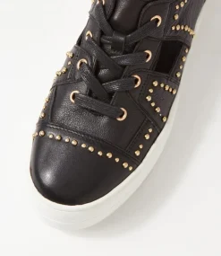 Shedd Black White Leather Sneakers