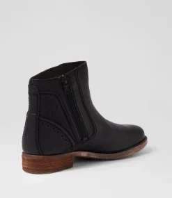 Sienna 35 Black Leather Chelsea Boots