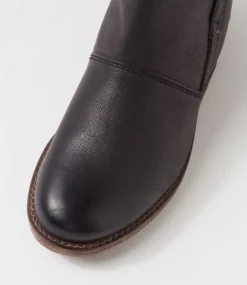 Sienna 81 Black Leather Chelsea Boots
