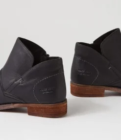Sienna 81 Black Leather Chelsea Boots