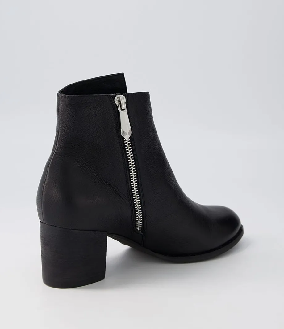 Slaine Black Leather Chelsea Boots